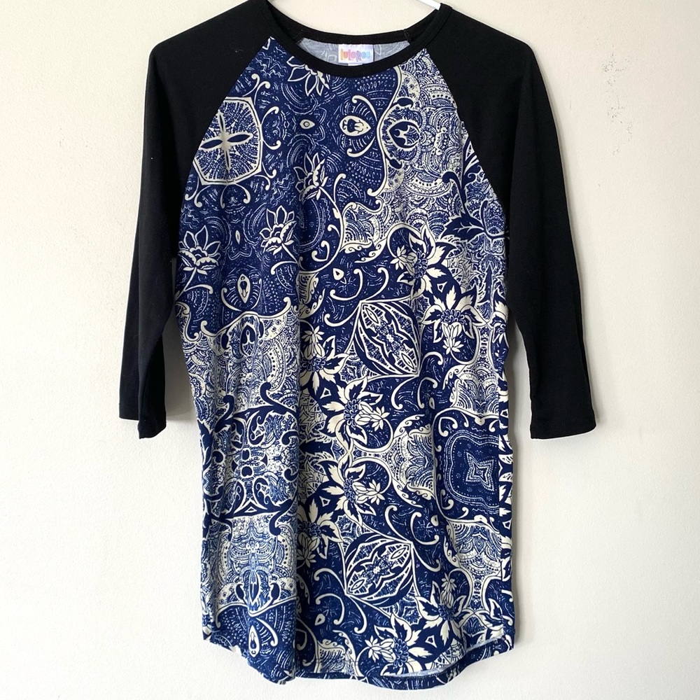 LulaRoe Randy Shirt - medium